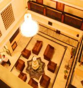 Hotel Royal Palace Jālgaon Kültér fotó